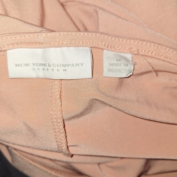 New york &Company  blouse medium - Picture 4 of 4